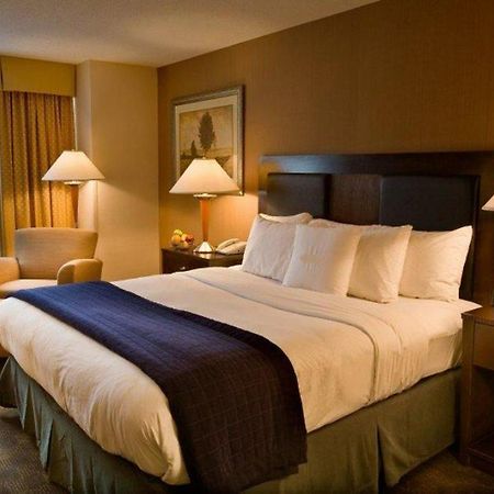 Doubletree Dayton-Downtown Hotel Szoba fotó