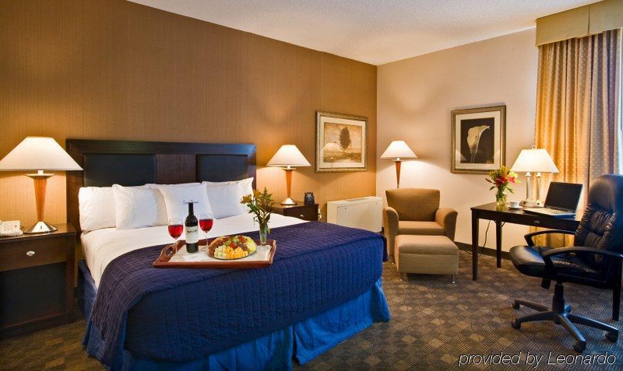 Doubletree Dayton-Downtown Hotel Szoba fotó